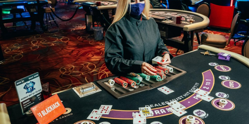 Tốc độ chia bài và xử lý ván cược được duy trì ổn định