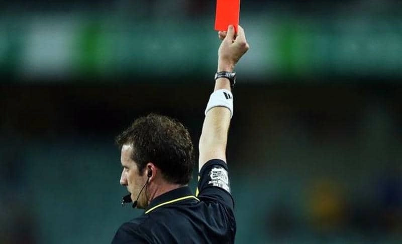 Kèo thẻ phạt tranh top thường chặt chẽ đầu trận và căng dần về cuối