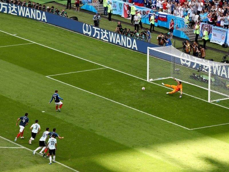 Kiểm soát bóng cao giúp gia tăng áp lực và khả năng xuất hiện phạt đền